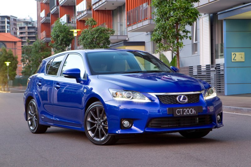 Lexus ct200h 2011