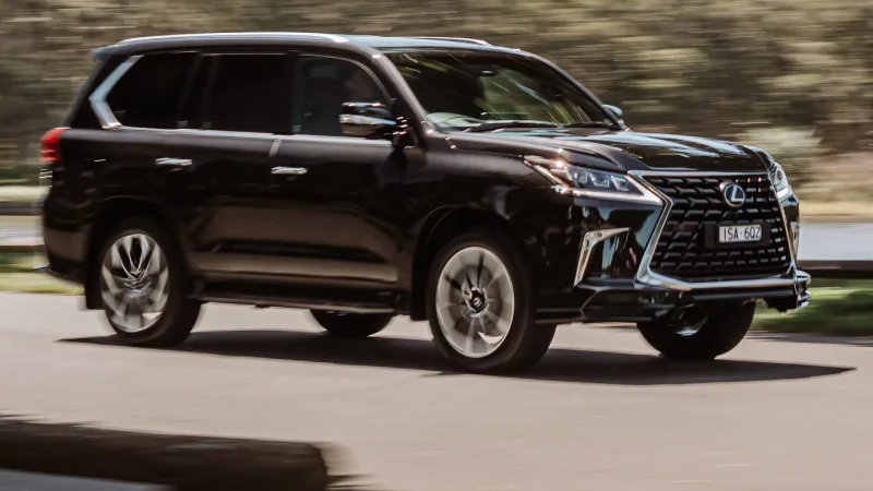 Lexus LX 2022