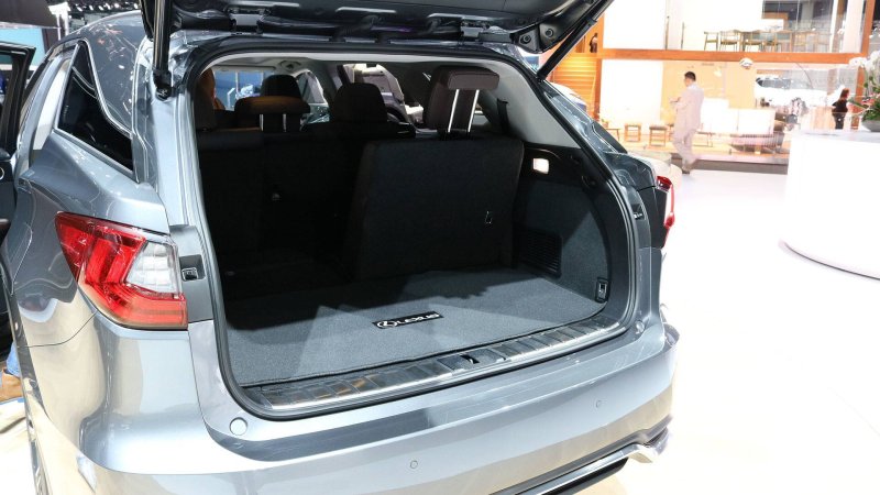 Лексус RX 270 багажник 2014