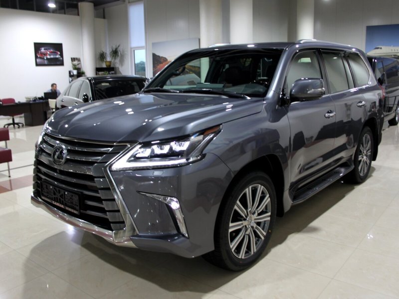 Lexus LX 570 2017 черный