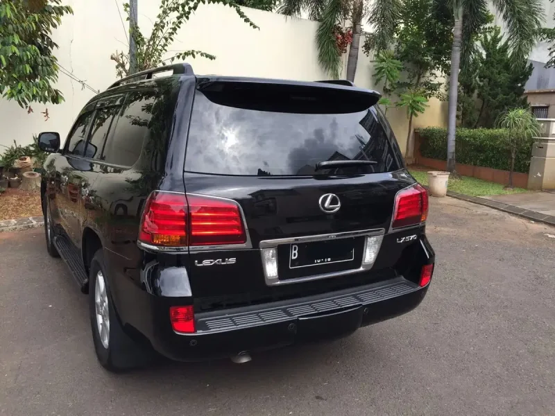 Lexus LX 570 Superior