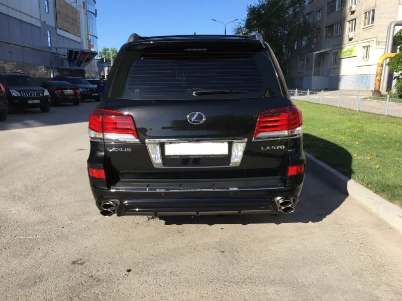 Lexus LX 570