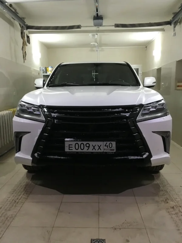 Lexus LX 570 2008 Black