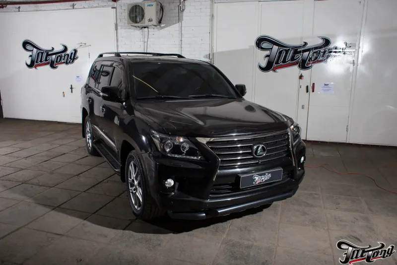 Lexus LX 570 2014 Black