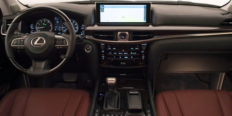 Lexus LX 570 Interior