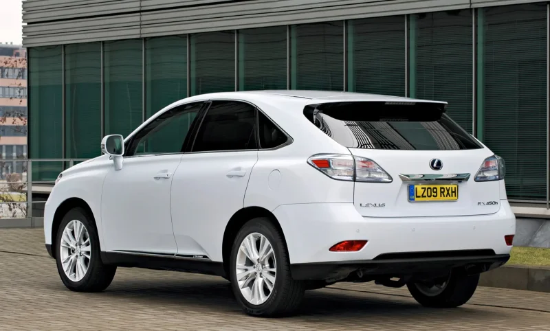 Машина Lexus rx450h