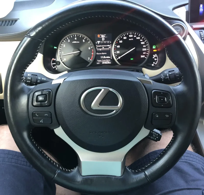 Руль Lexus is 250