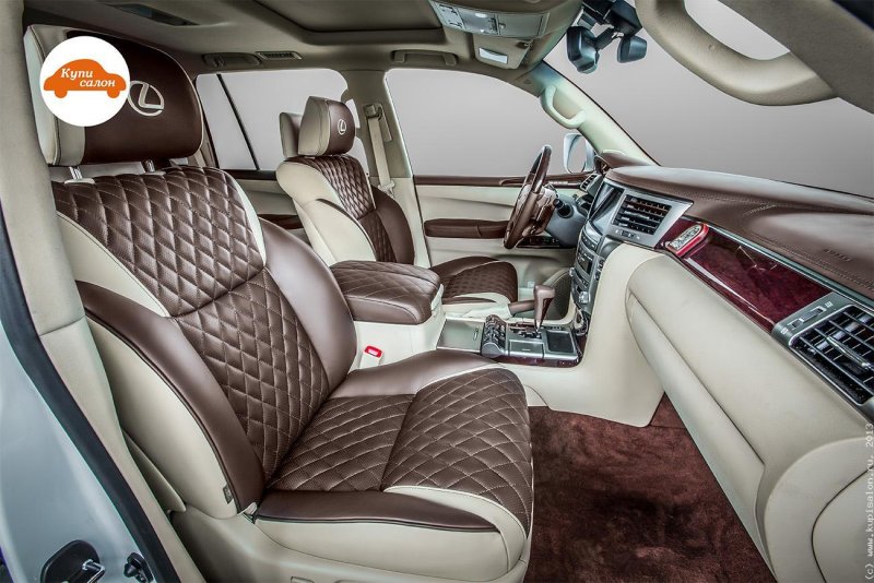 Lexus LX 570 коричневый салон