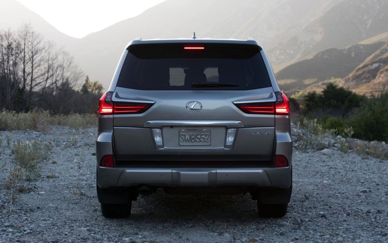 Lexus LX 570 2016