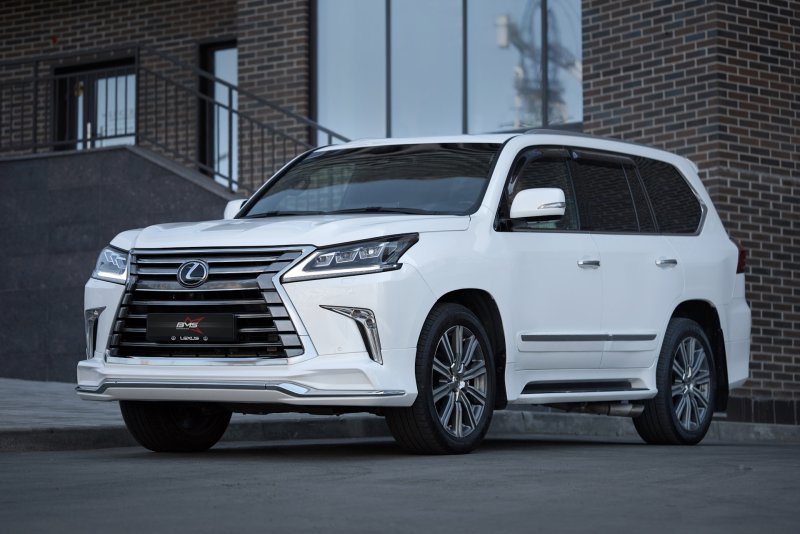 Lexus LX 570 Price