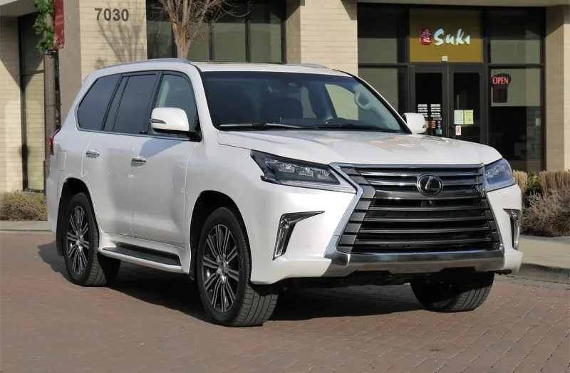 Lexus LX 750