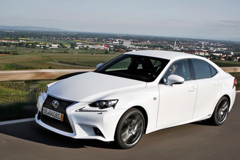 Lexus is 250 2014