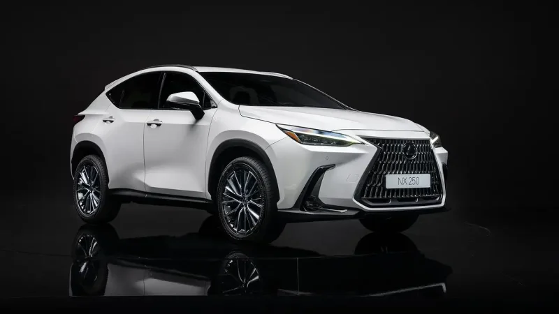 Lexus NX 2023