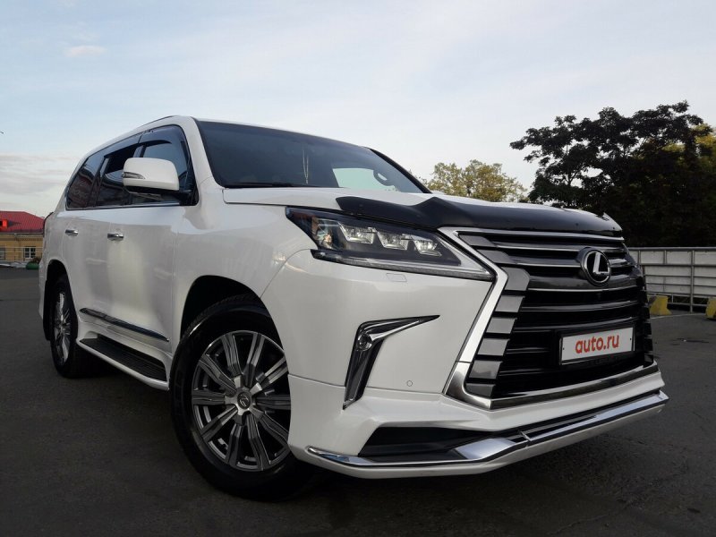 Lexus LX 450 серый