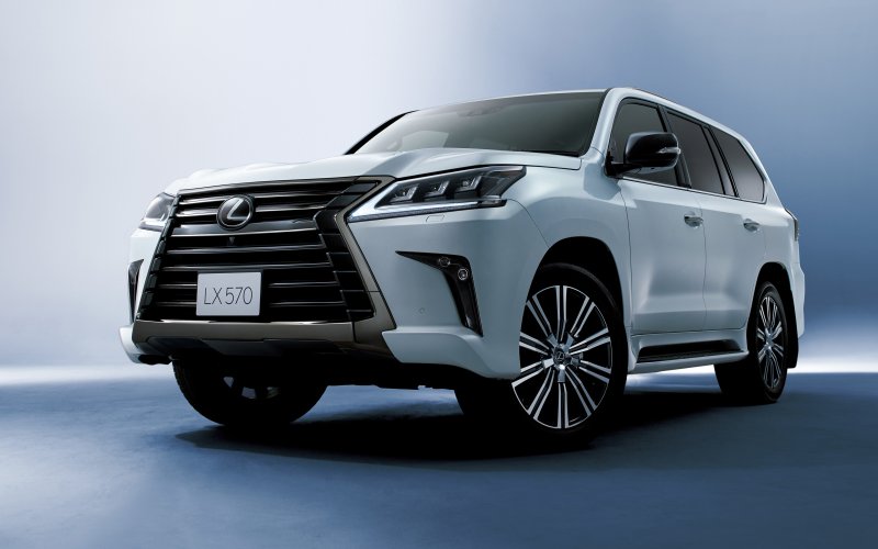 Lexus LX 570 2