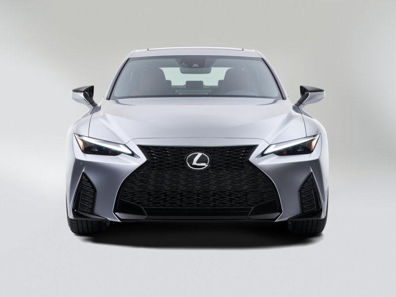 Lexus is 350 f Sport 2020