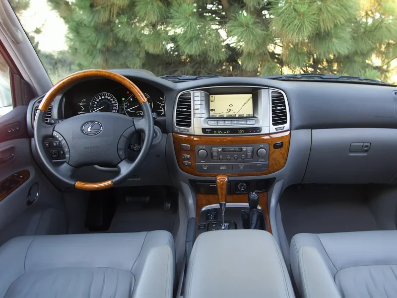 Lexus lx470 2006 Interior