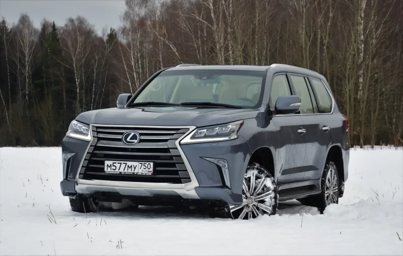 Lexus LX 570 2