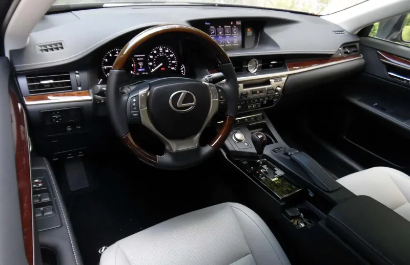 Lexus es 2020