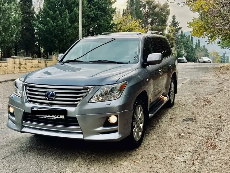 Lexus LX 570