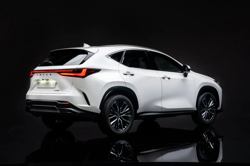 Lexus NX 2022