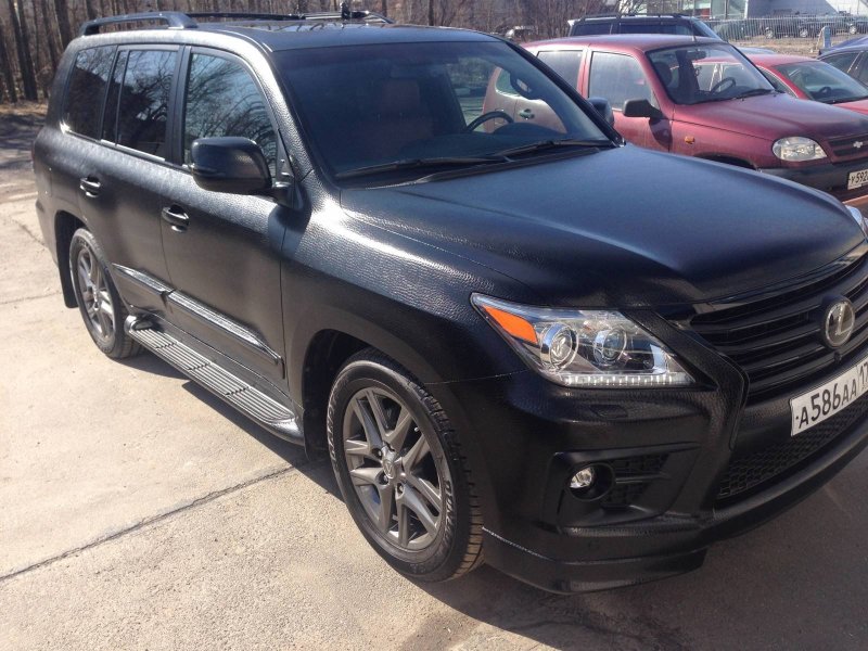 Lexus LX 570 2014 черный