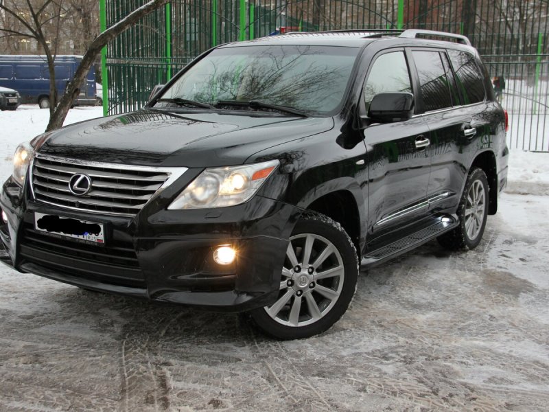 Lexus LX 570 2010 черный