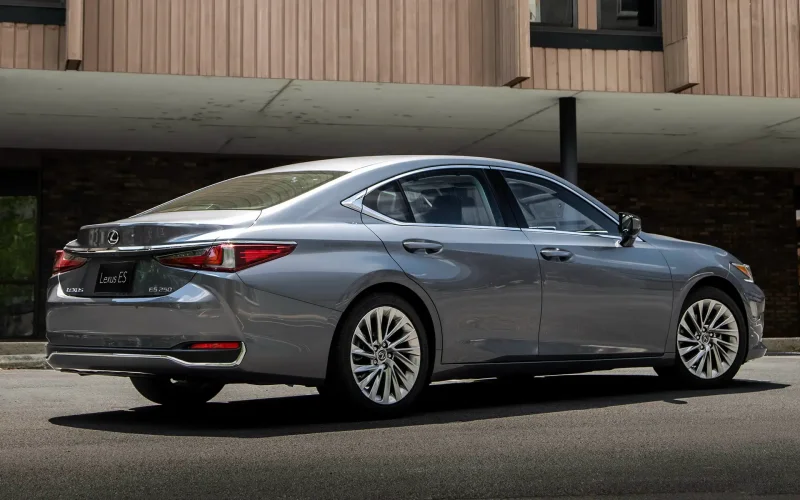 Lexus es 2021