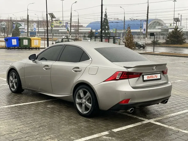 Lexus is 250 III