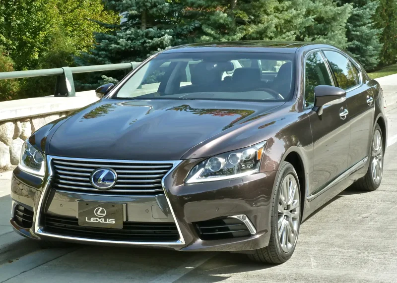 Lexus ls600h