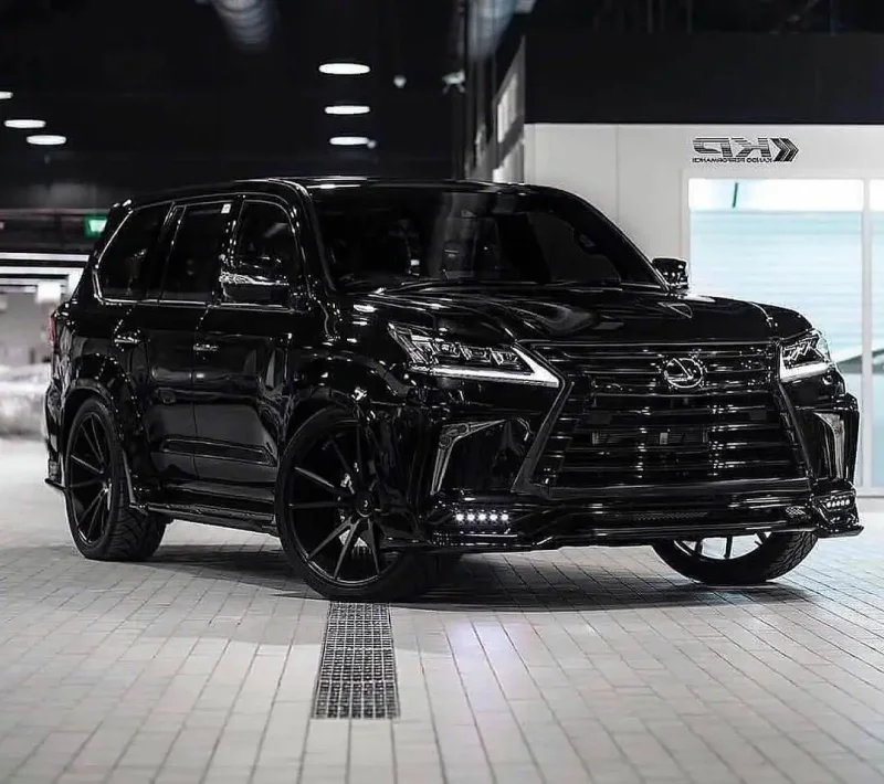 Lexus LX 570 Black Vision 2021