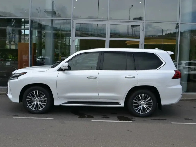 Lexus LX 570 2020