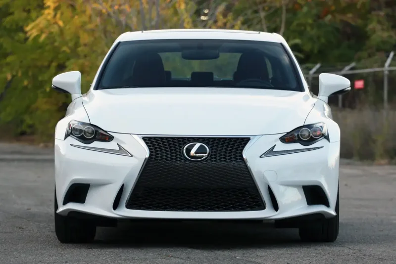 Lexus is 250 f Sport