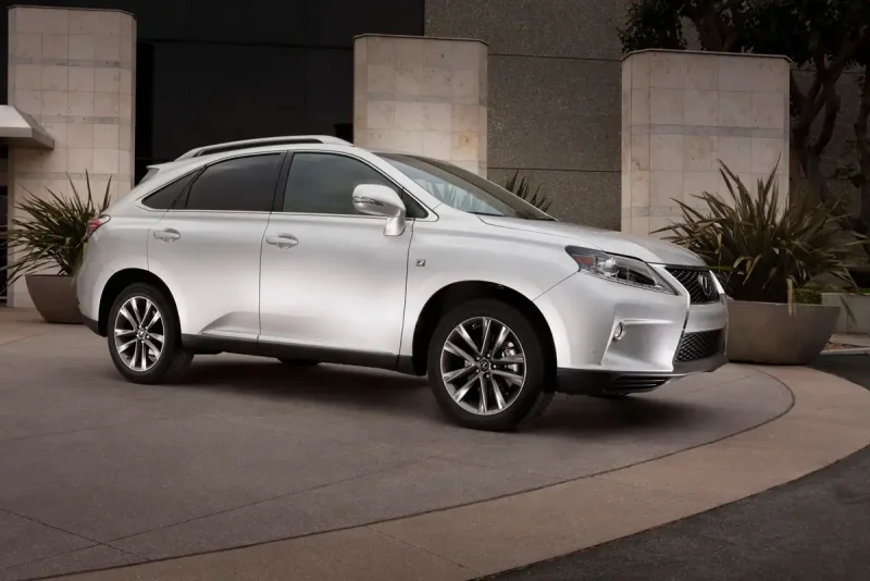 Машина Lexus rx350