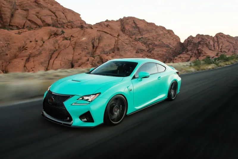 Спорткар Lexus RC F