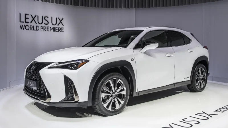 Lexus SUV ux200