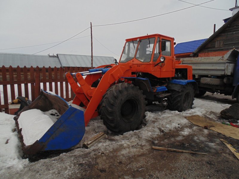 Погрузчик на трактор т 150