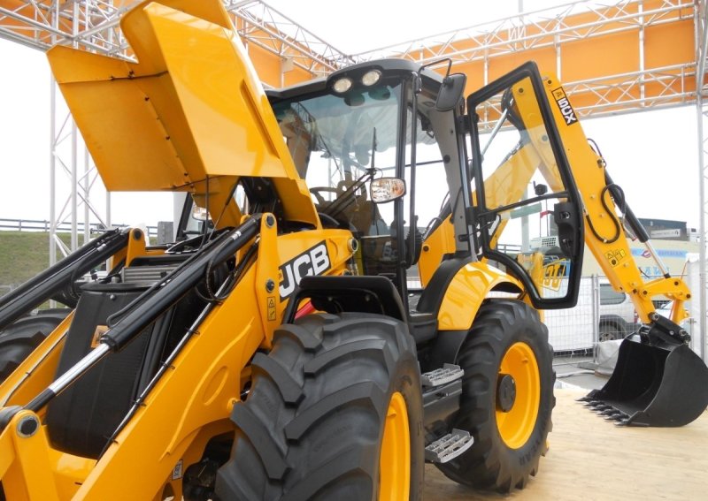 Экскаватор-погрузчик JCB 5cx15h2wa