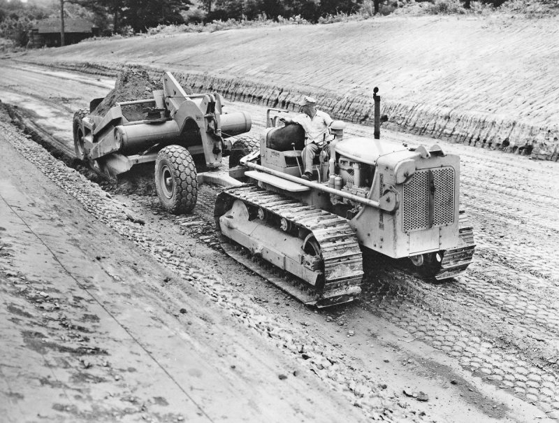 Трактор Caterpillar d7