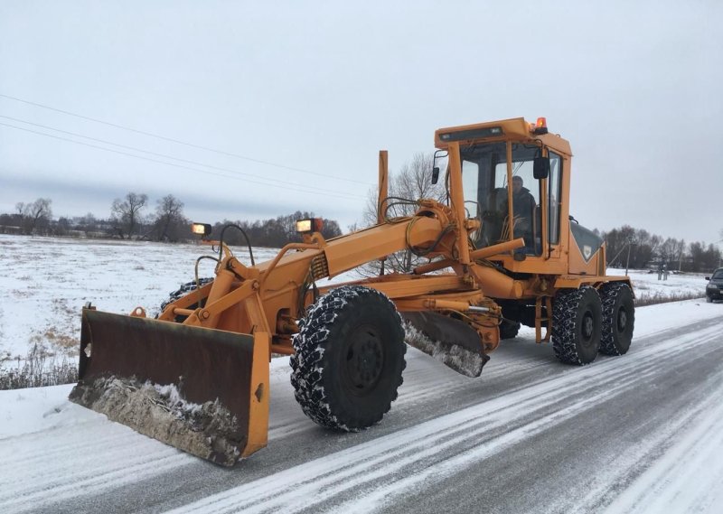 Автогрейдер ДЗ-122, (средний 14тн, ЯМЗ-236г4, мех.КПП),