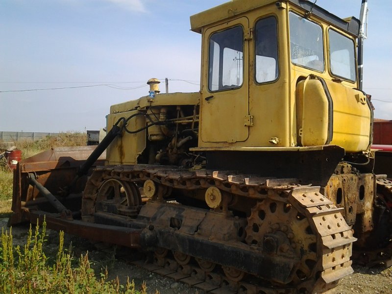 Т-130 трактор