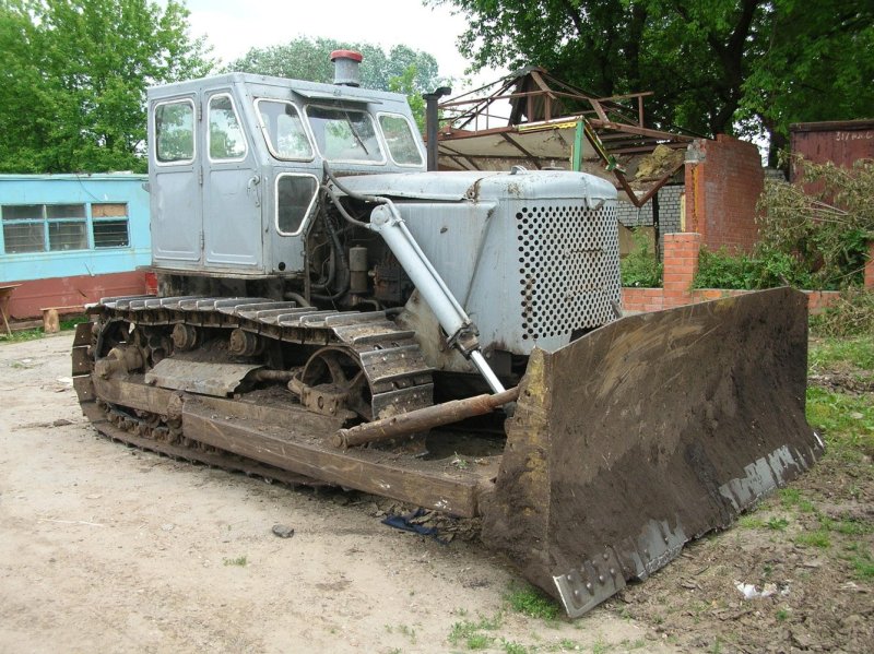 Трактор т-100м ЧТЗ