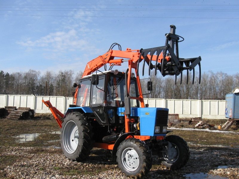 Экскаватор-погрузчик эп-ф-1бм