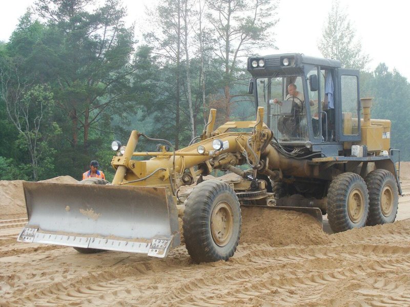 Советский грейдер ДЗ 98