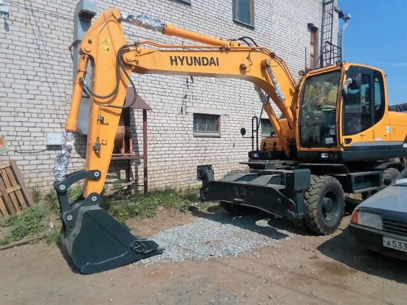 Hyundai r140w-9