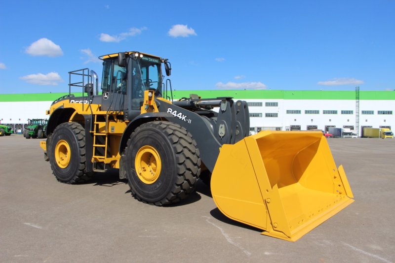 Фронтальный погрузчик John Deere wl56