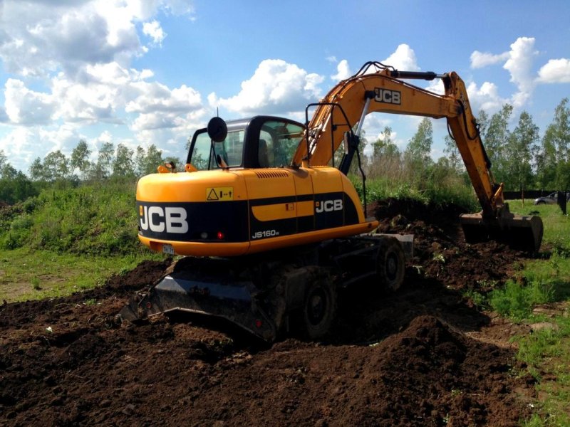 Колесный полноповоротный экскаватор JCB js160w