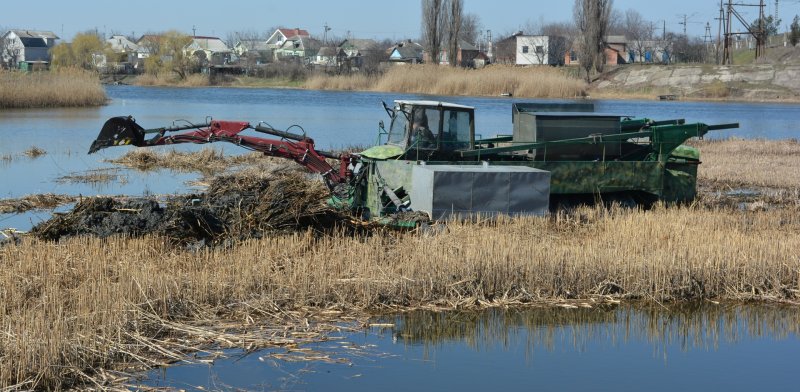 Земснаряд в Коренево