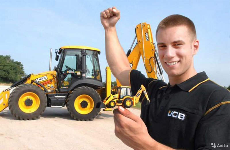 Машинист экскаватора погрузчика JCB