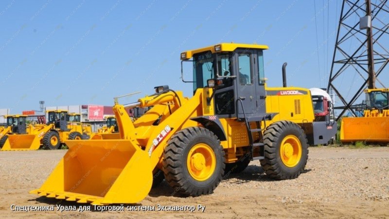 Фронтальный погрузчик XCMG lw300f